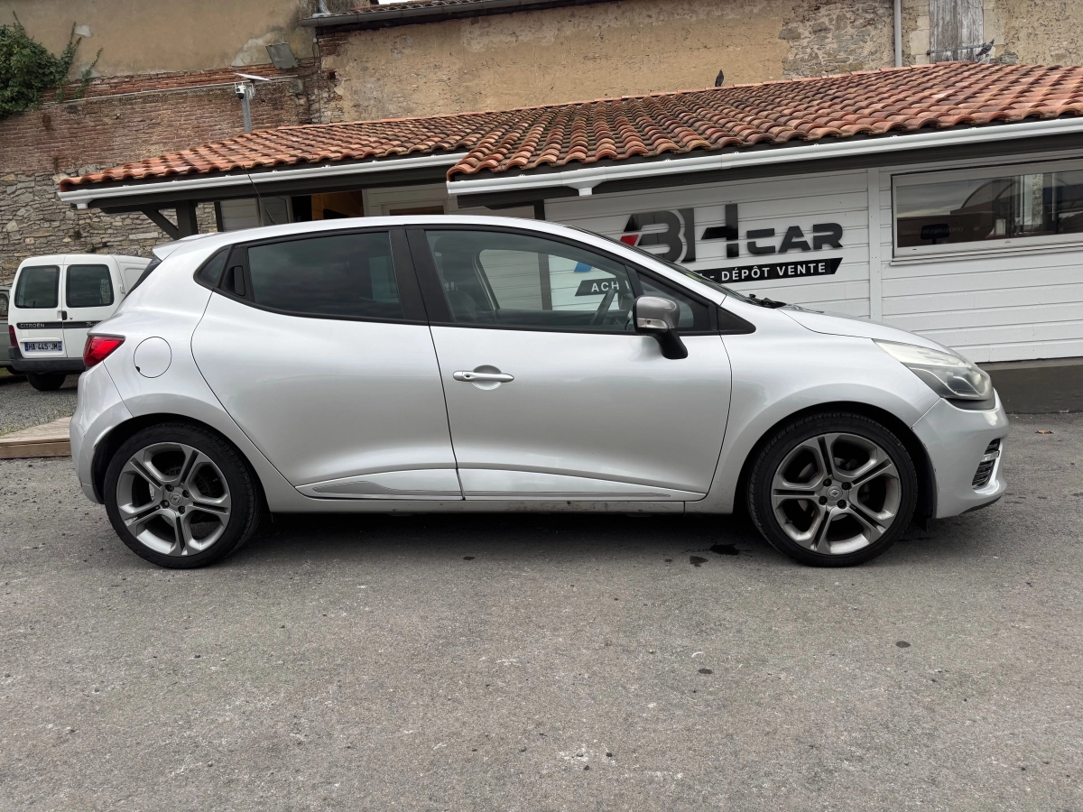 Renault Clio - photo 3