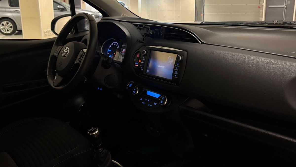 Toyota Yaris - photo 27