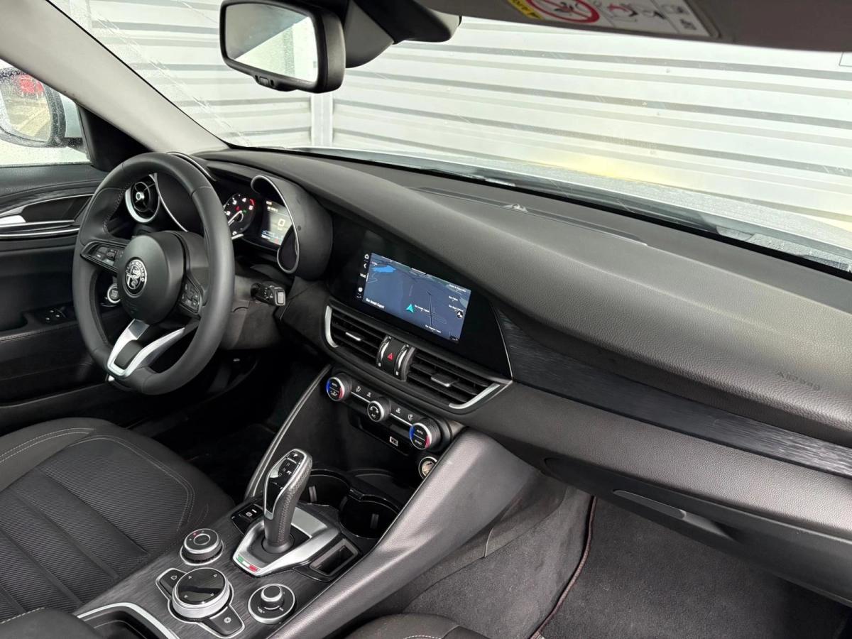 Aperçu indisponible de Alfa Romeo Giulia