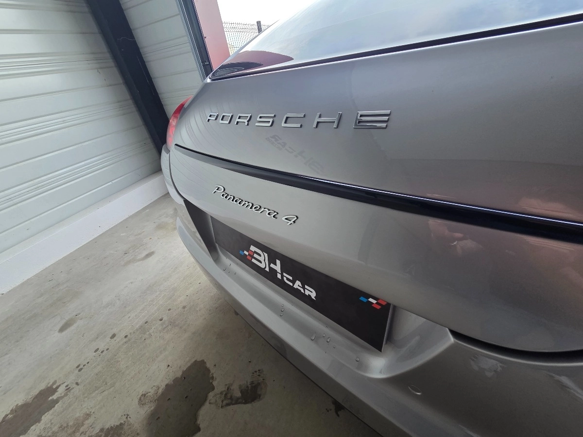 Porsche Panamera - photo 25