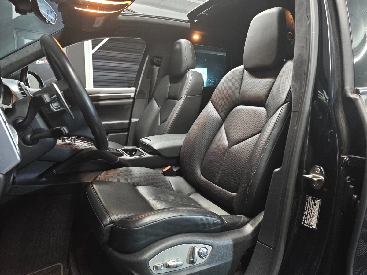 Porsche Cayenne - photo 19