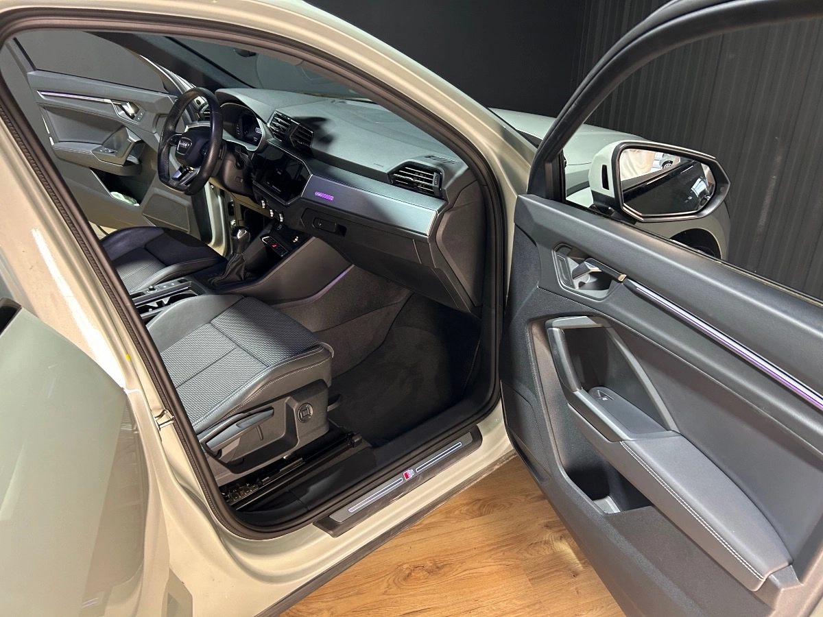 Audi Q3 - photo 17