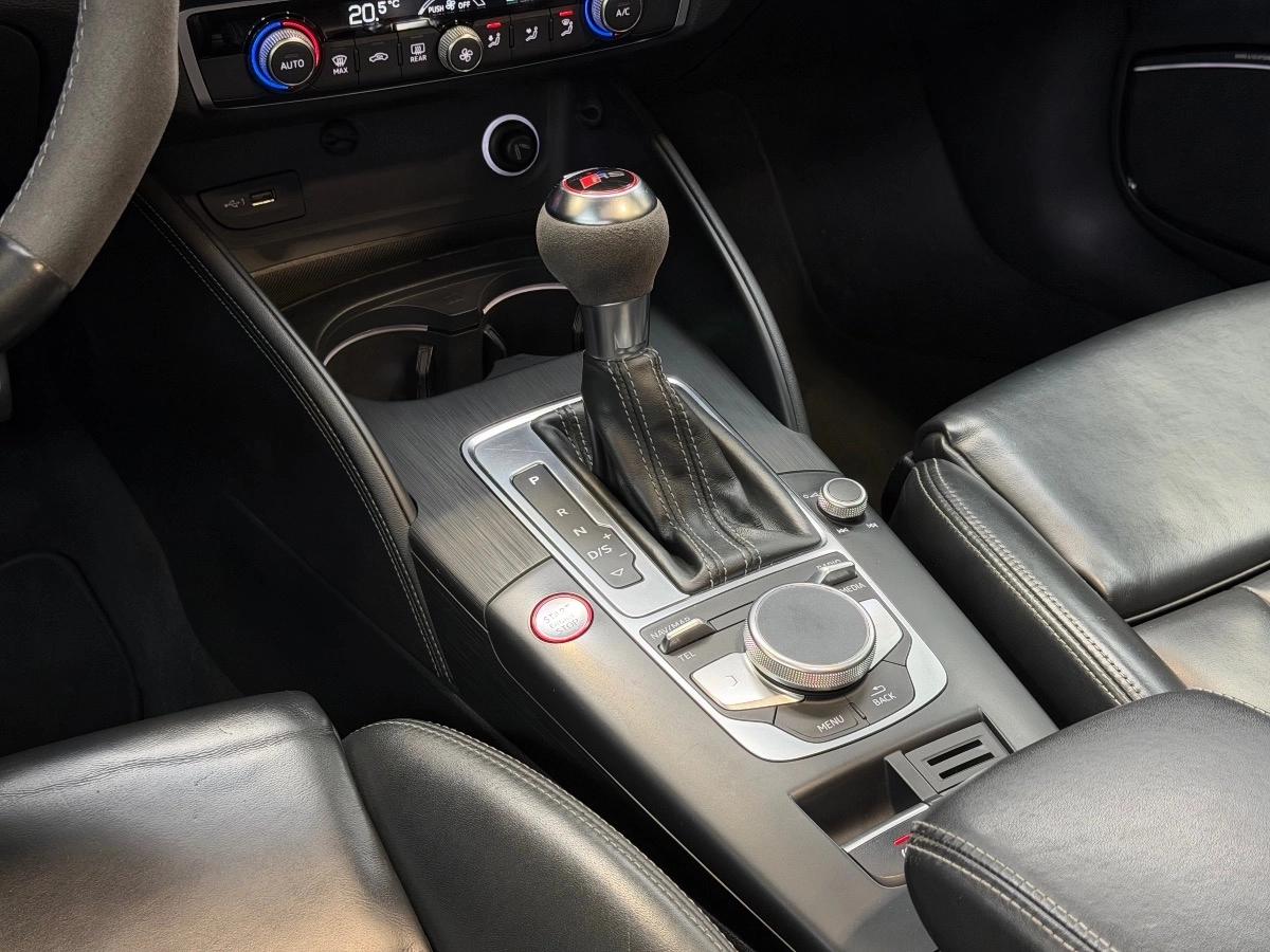 Audi Rs3 II (2) Sportback 2.5 TFSI 400 Quattro S Tronic 7 DAZA Options+++ FR