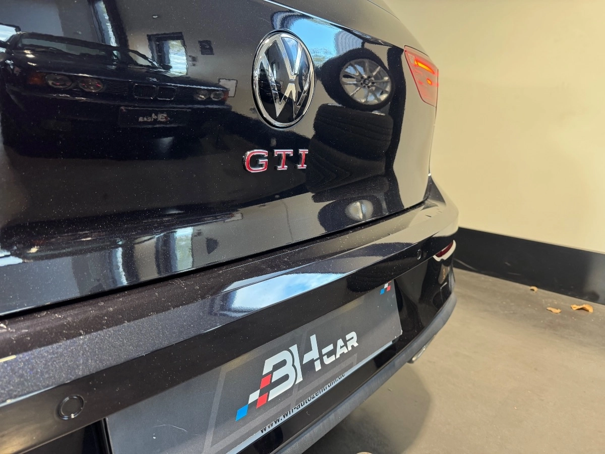 Volkswagen Golf - photo 24
