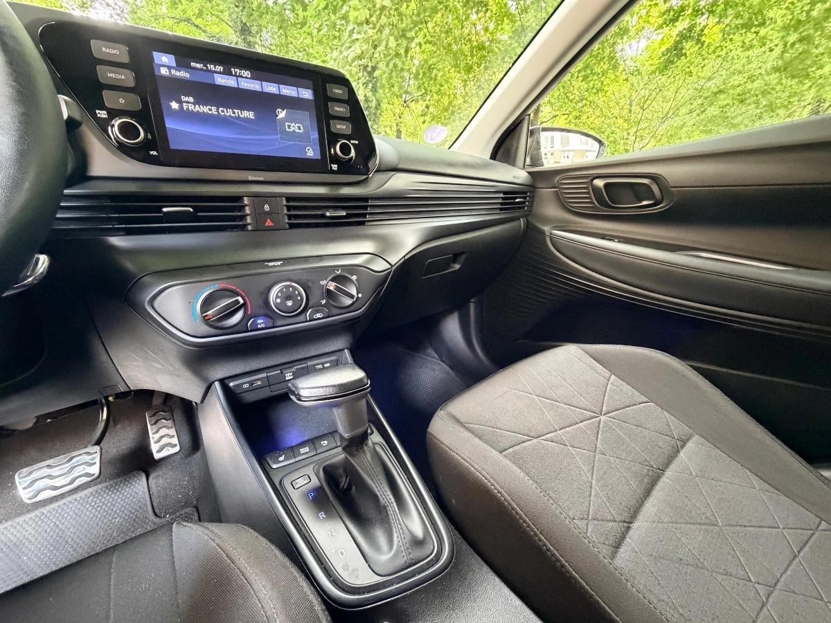 Hyundai Bayon 1.0 T-GDI 100 HYBRID MHEV 48VOLT INTUITIVE DCT BVA