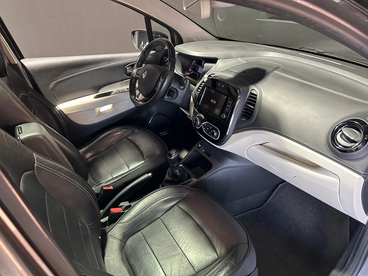 Renault Captur - photo 12