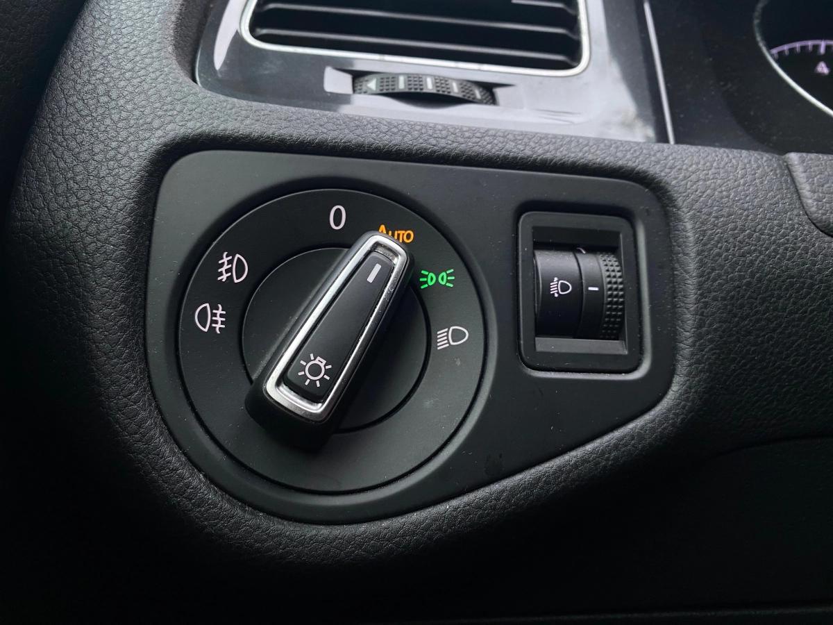 Volkswagen Golf 1.0 TSI 110 BLUEMOTION FIRST EDITION