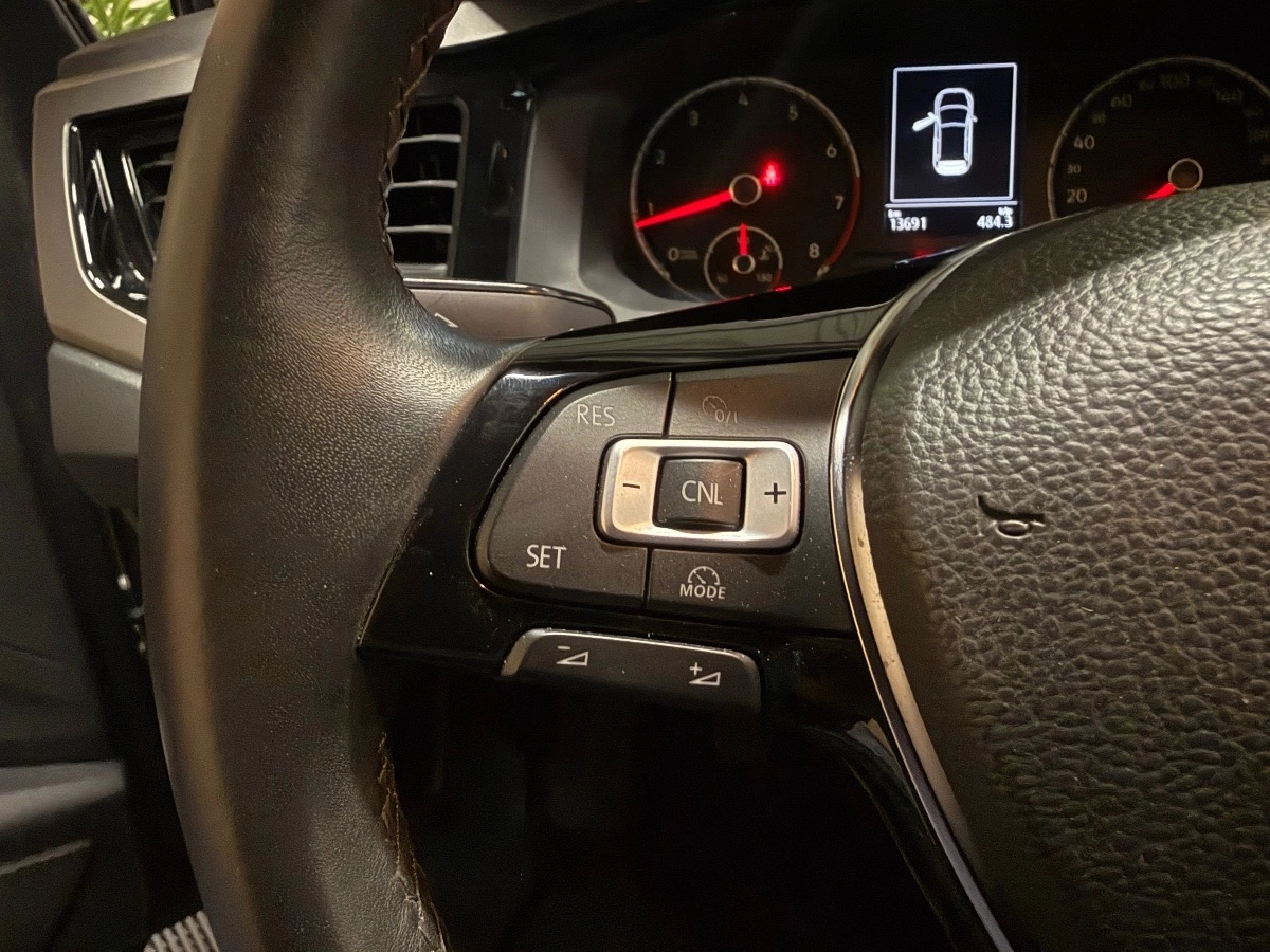 Volkswagen Polo - photo 13