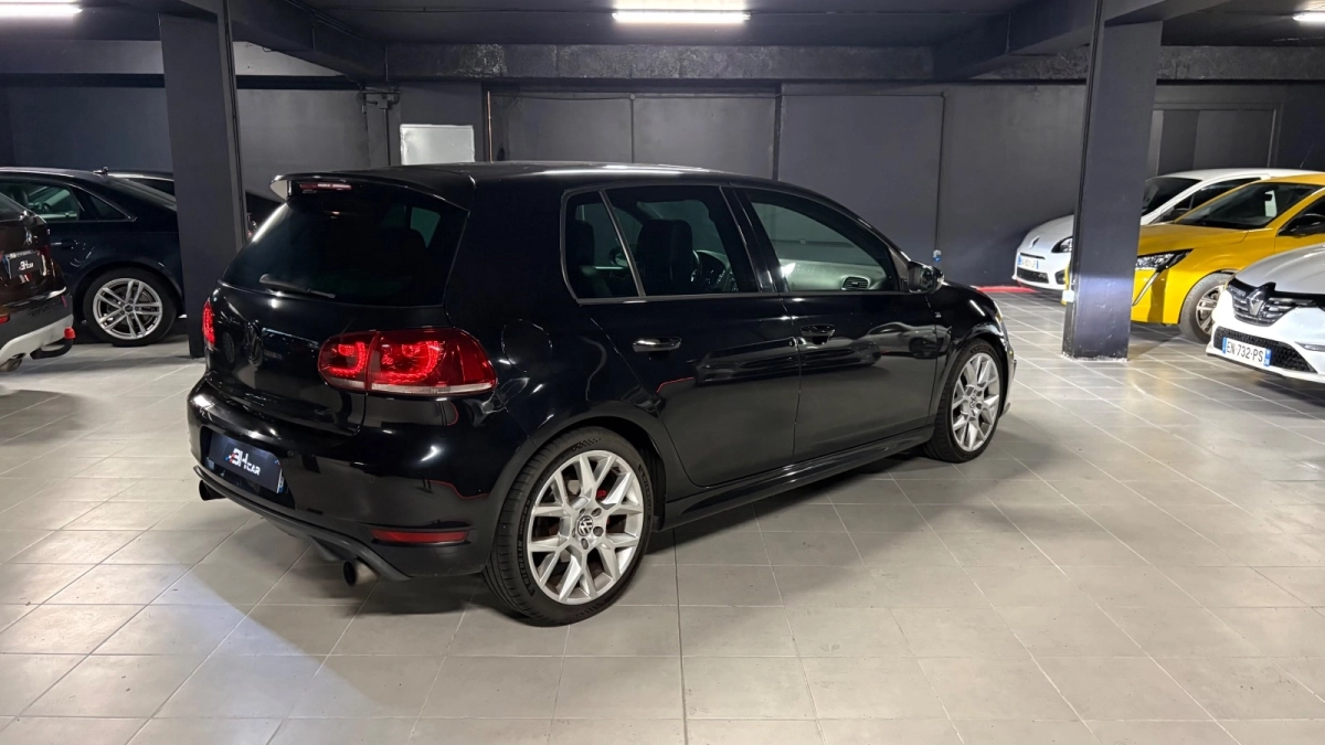 Volkswagen Golf - photo 2