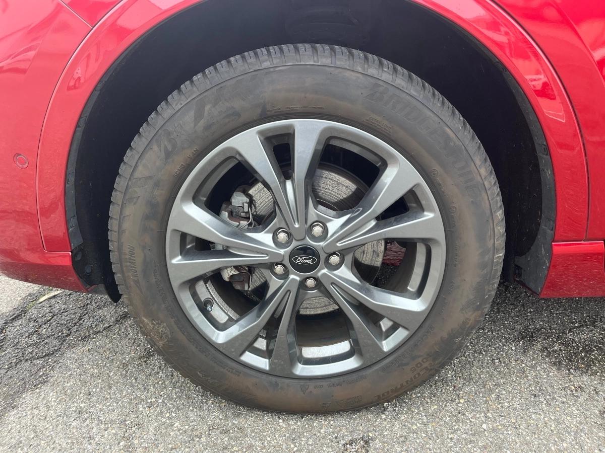 Ford Kuga 2.5 DURATEC 225H 150 HYBRID PHEV 14.4KWH ST-LINE X 4X4 POWER-SPLIT E-CVT BVA