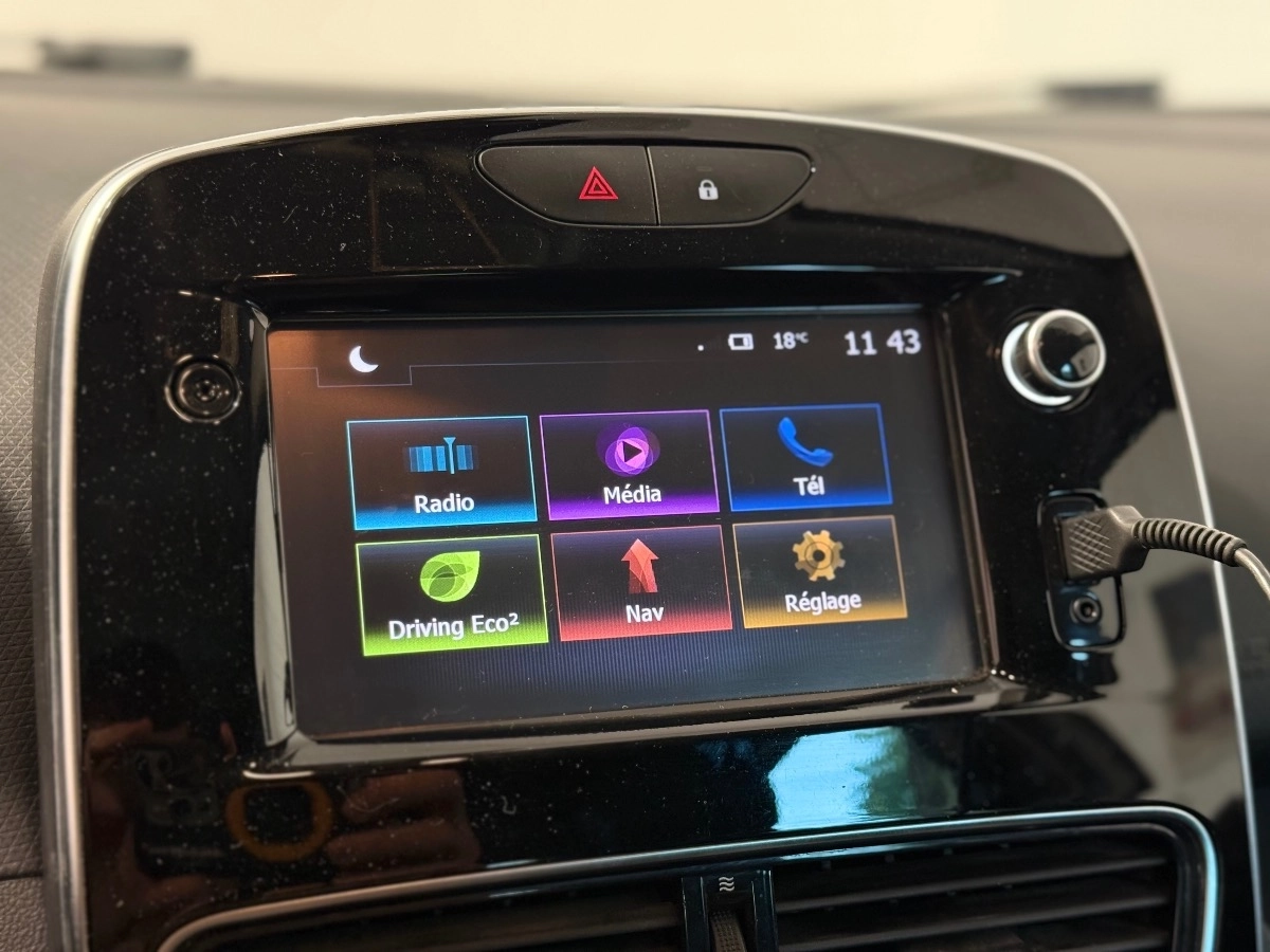 Renault Clio - photo 19