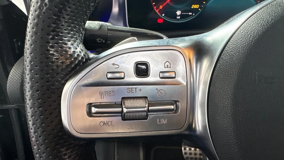 MERCEDES CLA