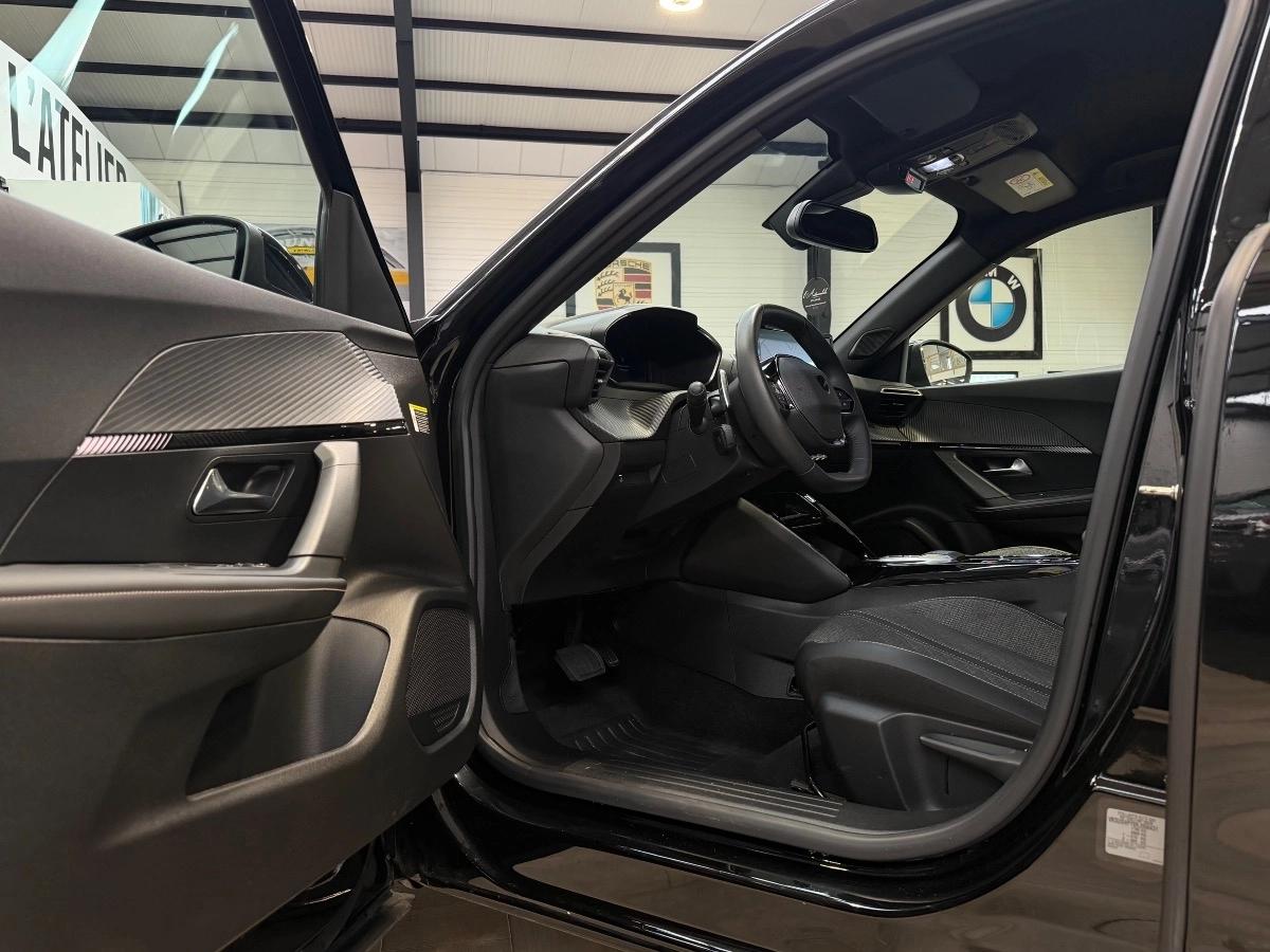 PEUGEOT 2008 1.2 HYBRID 145CH E-DCS6 - FINITION ALLURE - 1ERE MAIN - TVA RECUPERABLE