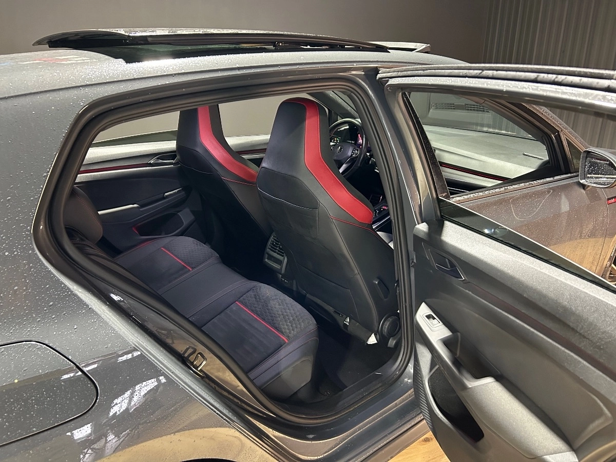 Volkswagen Golf - photo 17