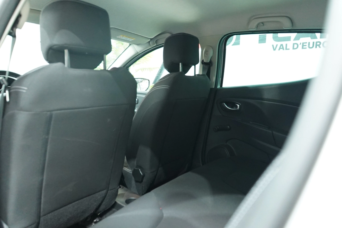Renault Clio - photo 19
