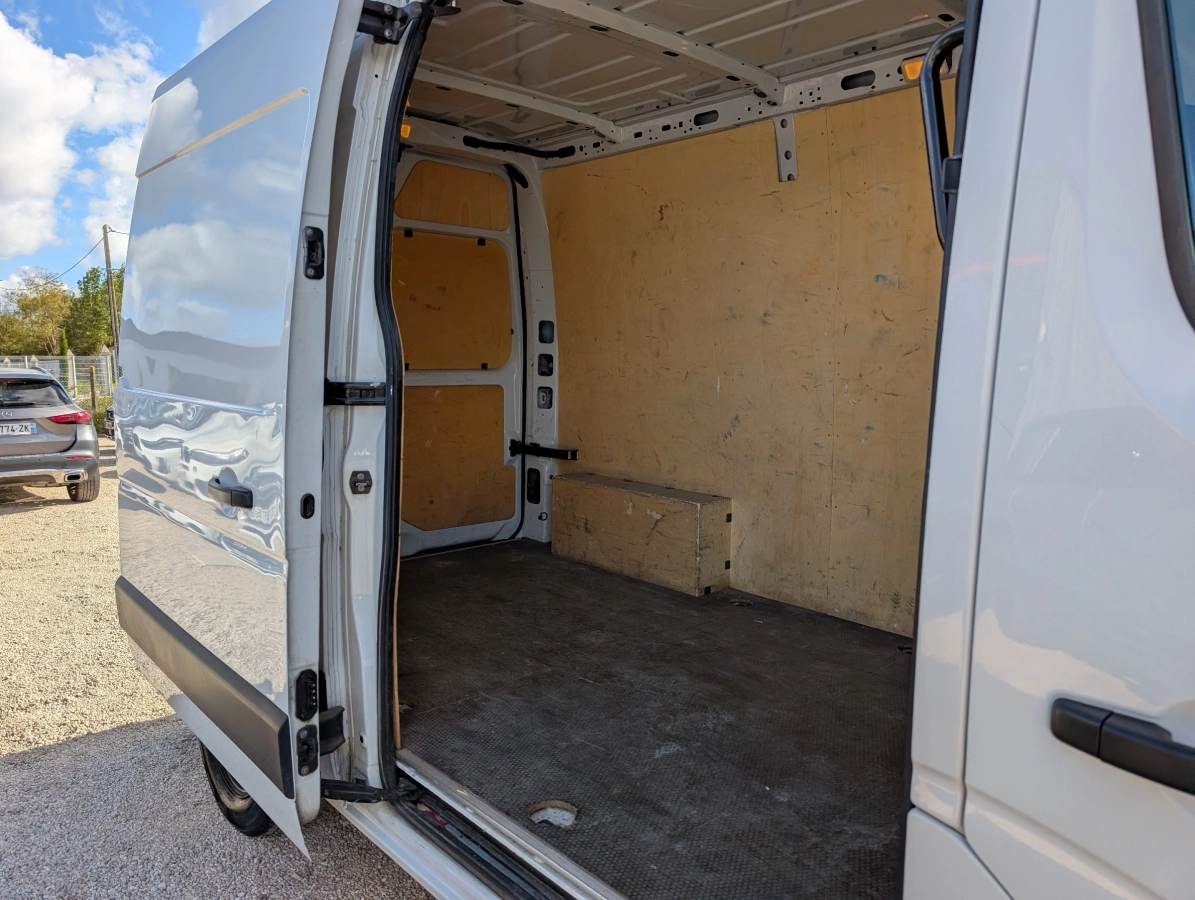 RENAULT MASTER VU - photo 28