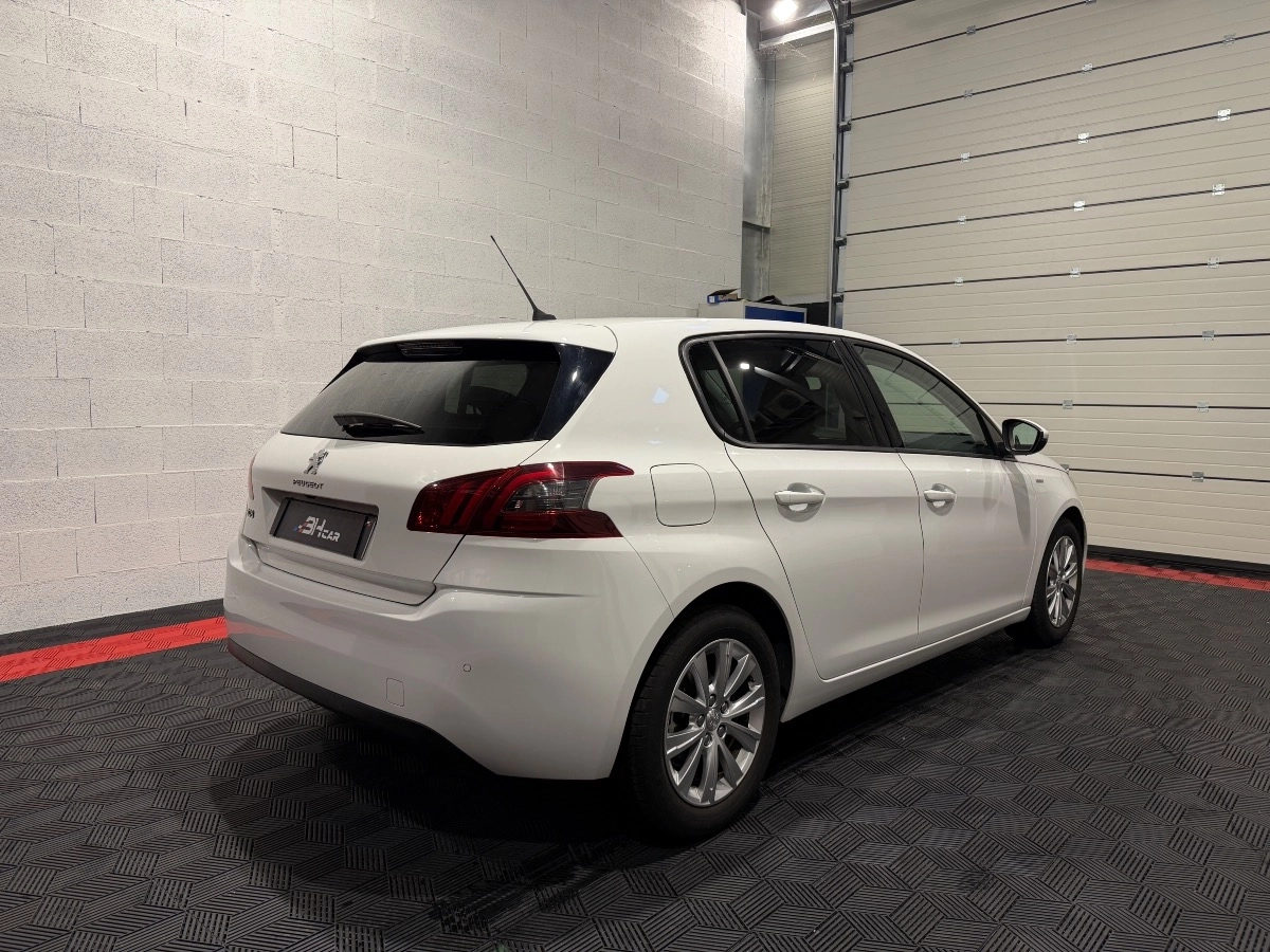 Peugeot 308 - photo 3