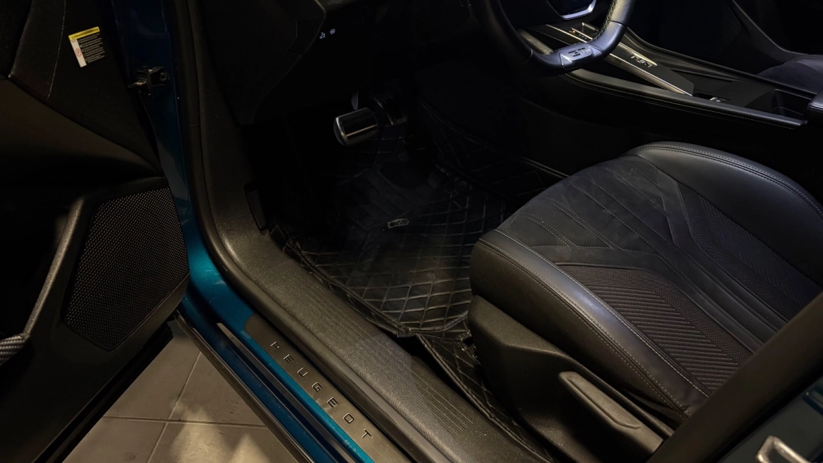 Peugeot 408 - photo 30