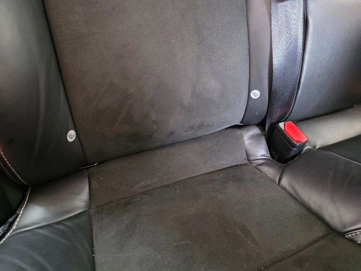 Volvo V40 - photo 17