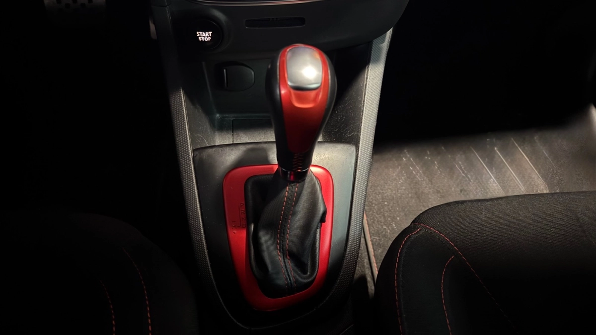 Renault Clio - photo 27