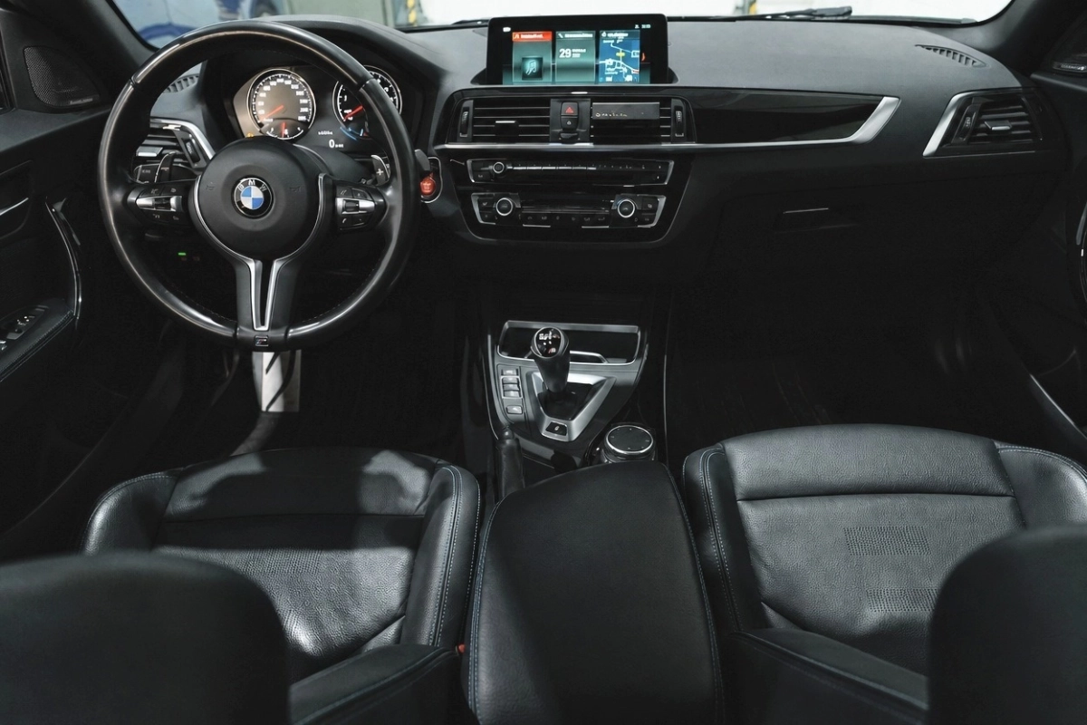 Bmw M2 - photo 13