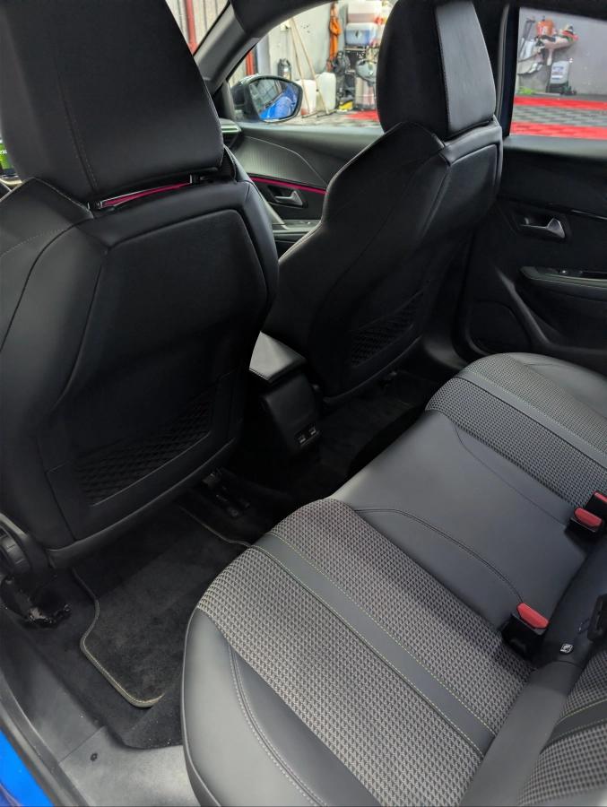 Peugeot 208 GENERATION-II 1.5 BLUEHDI 100 GT LINE START-STOP