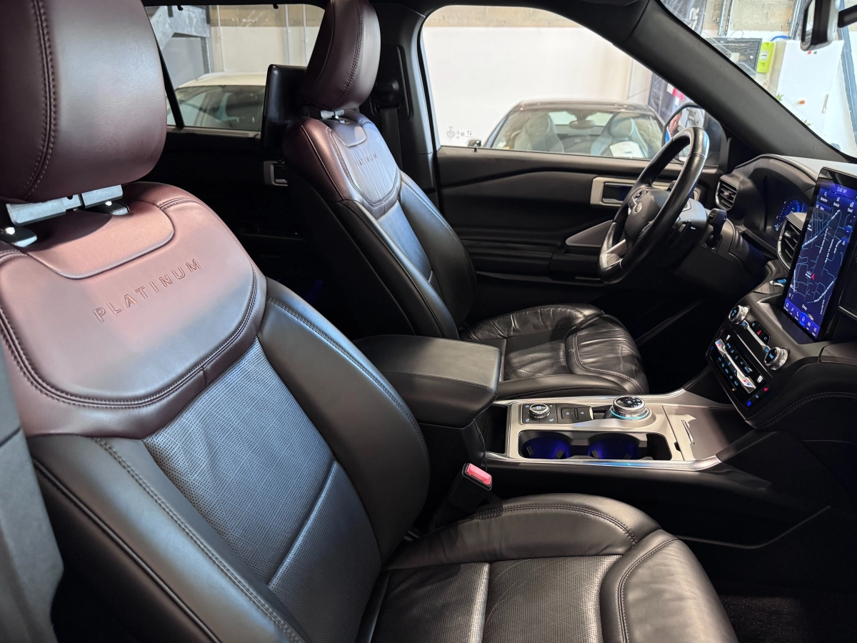 Ford Explorer - photo 12