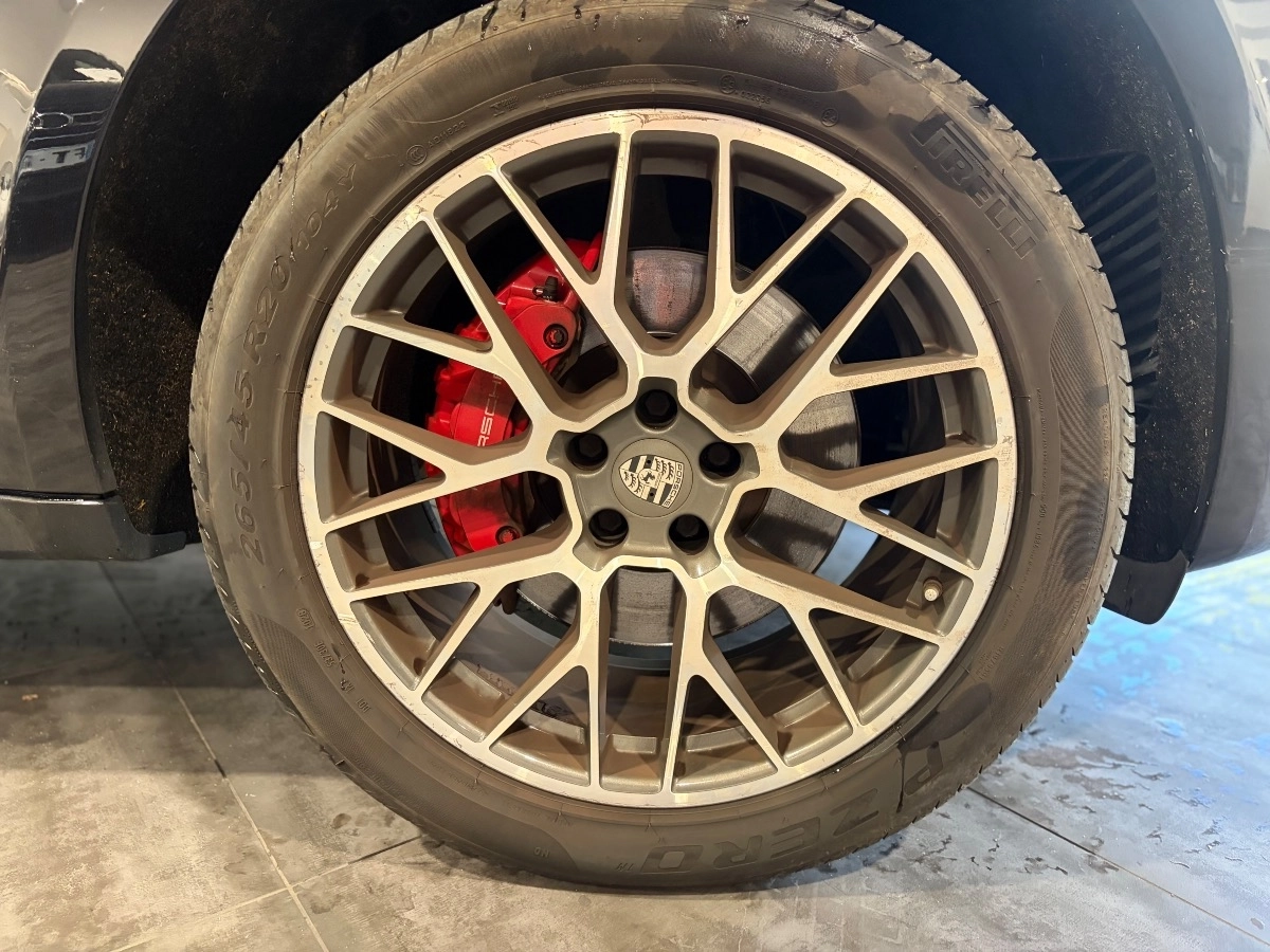 Porsche Macan - photo 28