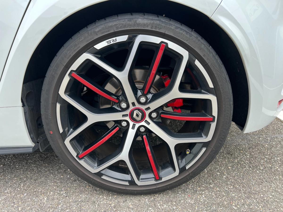 Renault Megane 1.8 300 RS TROPHY