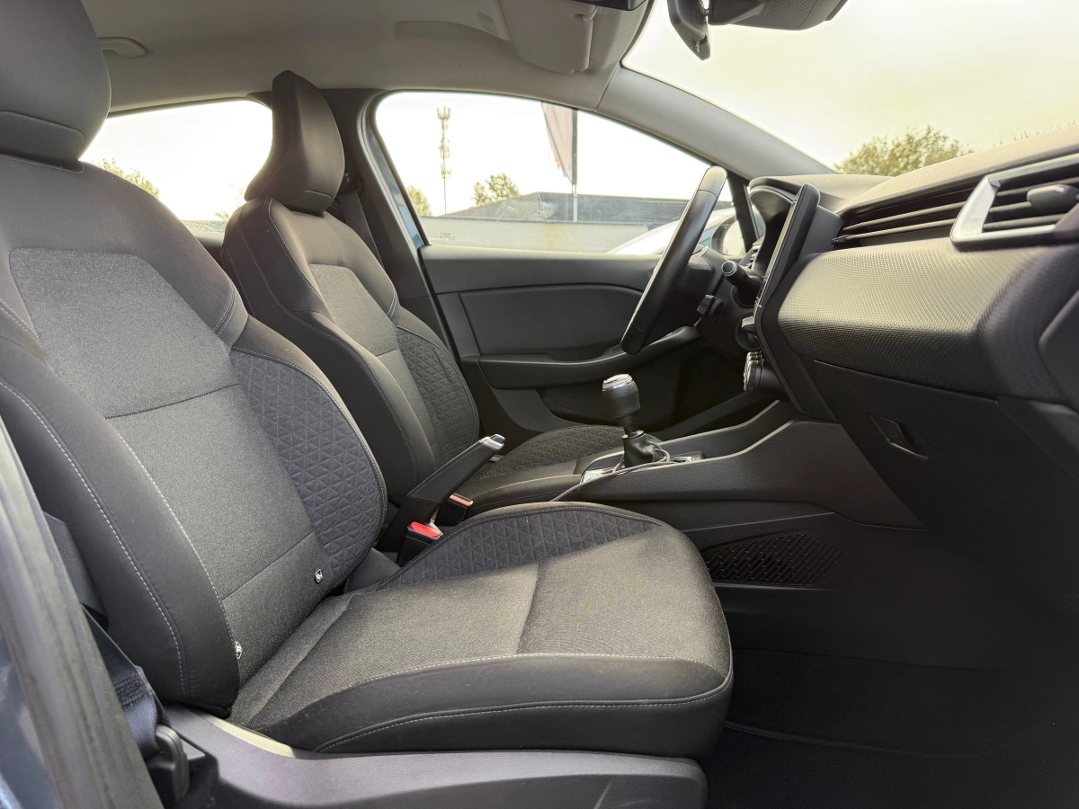 Renault Clio - photo 10