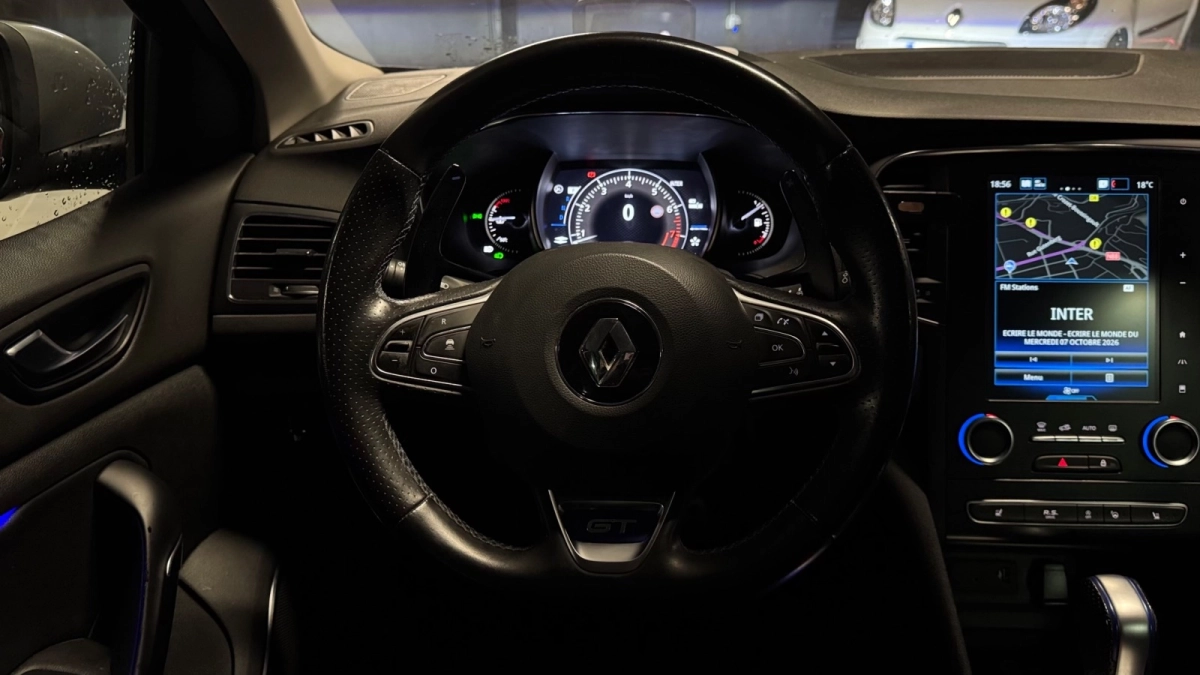 Renault Megane - photo 34