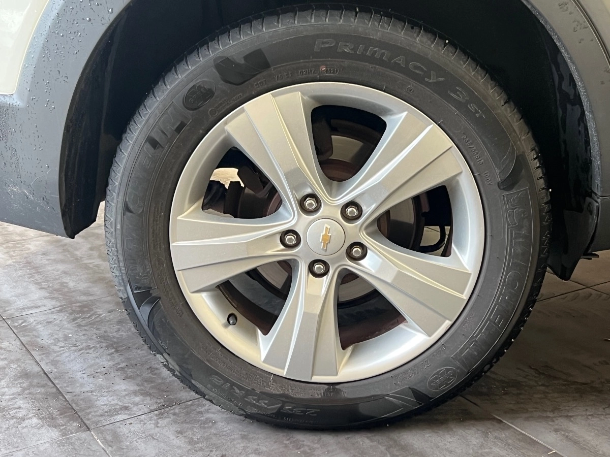 Chevrolet Captiva - photo 30