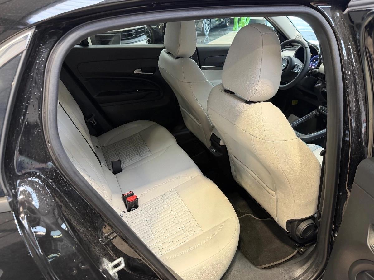 Fiat 600 100CV  MHEV HYBRID 48VOLT LA-PRIMA DCT6 1° MAIN/360°/CARPLAY