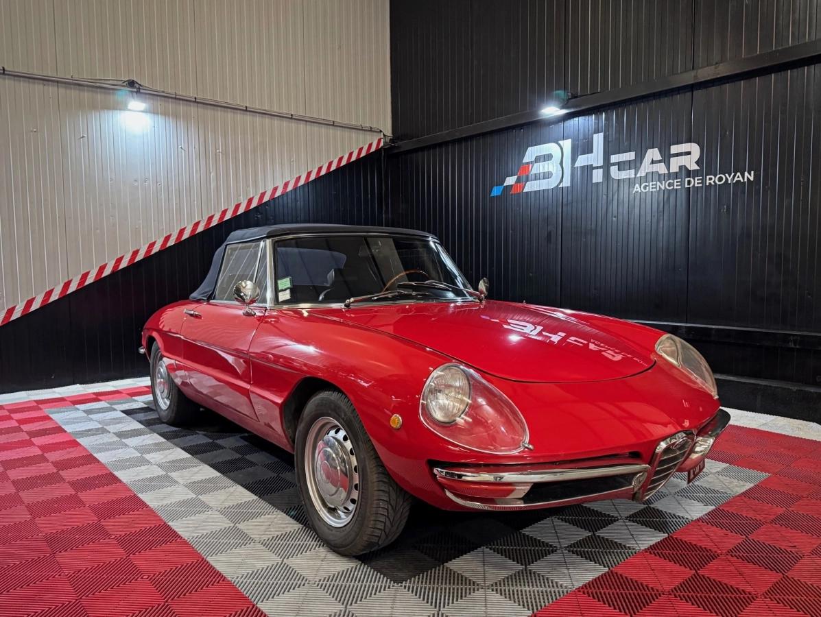 Image: Alfa Romeo Spider 1600 Coda Longa