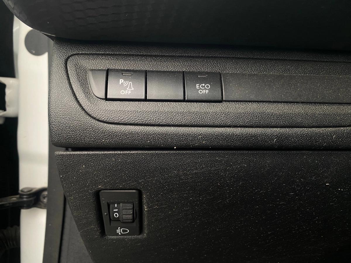 Peugeot 2008 GENERATION-I 1.5 BLUEHDI 120 ALLURE EAT BVA START-STOP