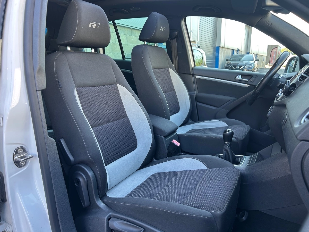 Volkswagen Tiguan - photo 11