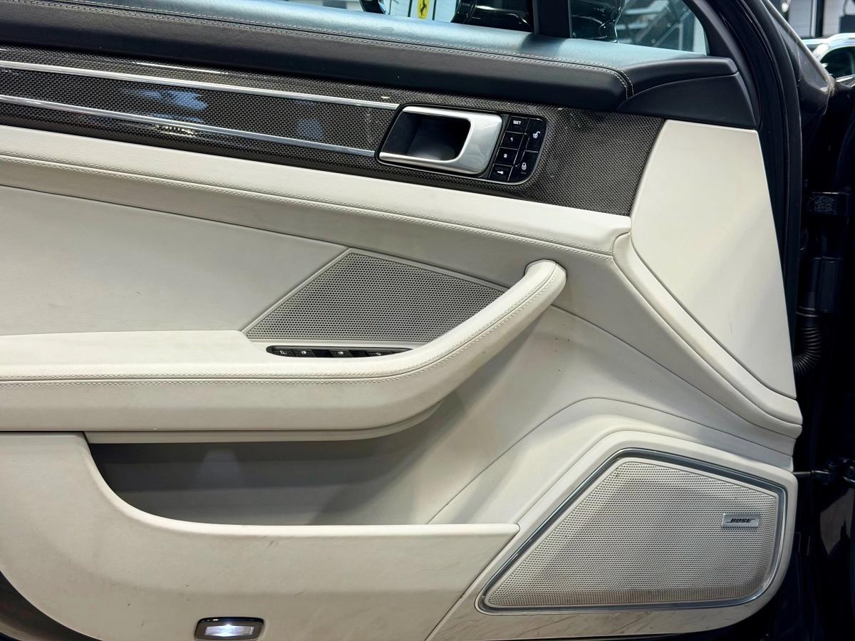 Porsche Panamera 4.0 TURBO E-HYBRID 700H 570 PHEV 17.9KWH S BVA