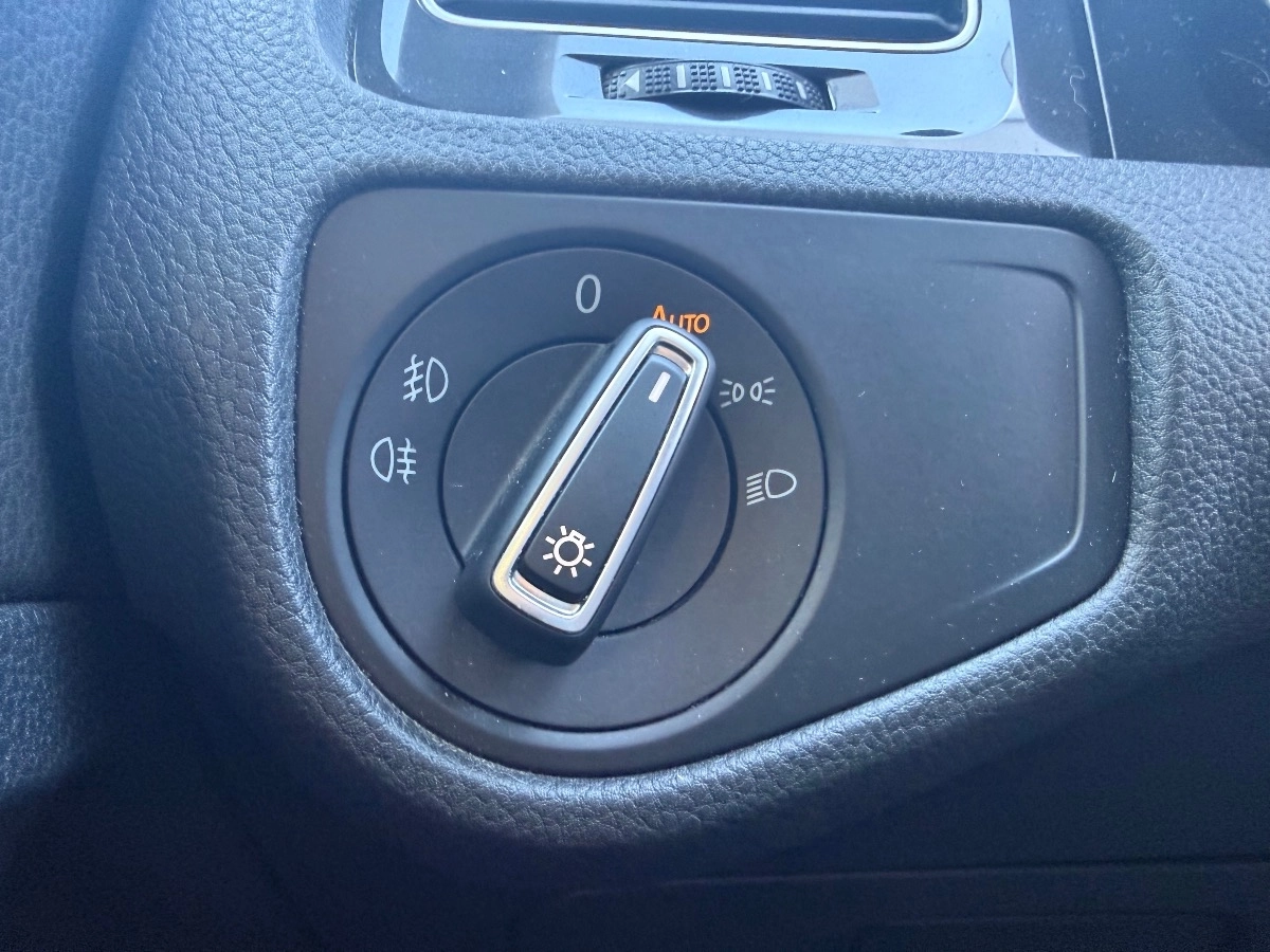 Volkswagen Golf - photo 31