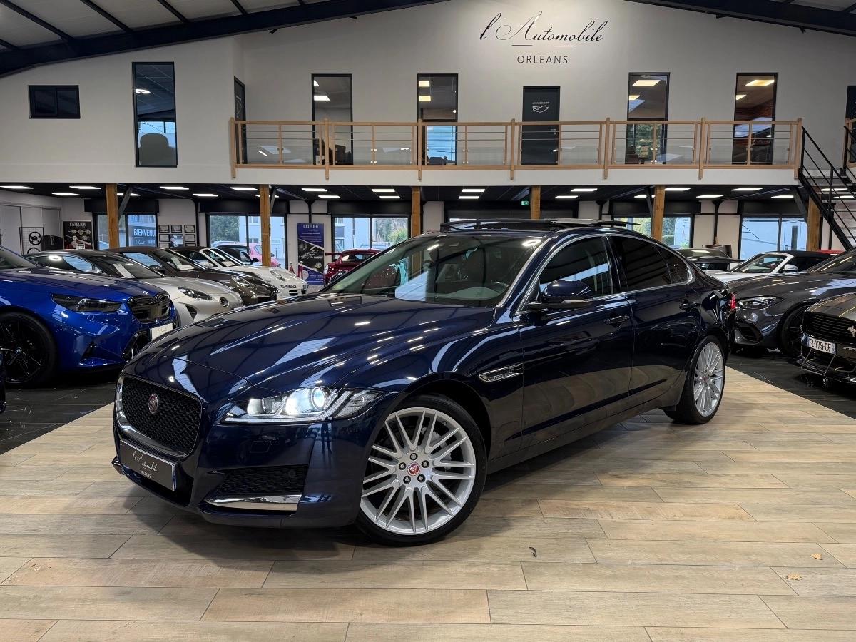 Jaguar Xf (II) - 2.0D AWD BVA 240CH - PRESTIGE - TOIT OUVRANT / SIEGES ELECTRIQUES / CAMERA 360