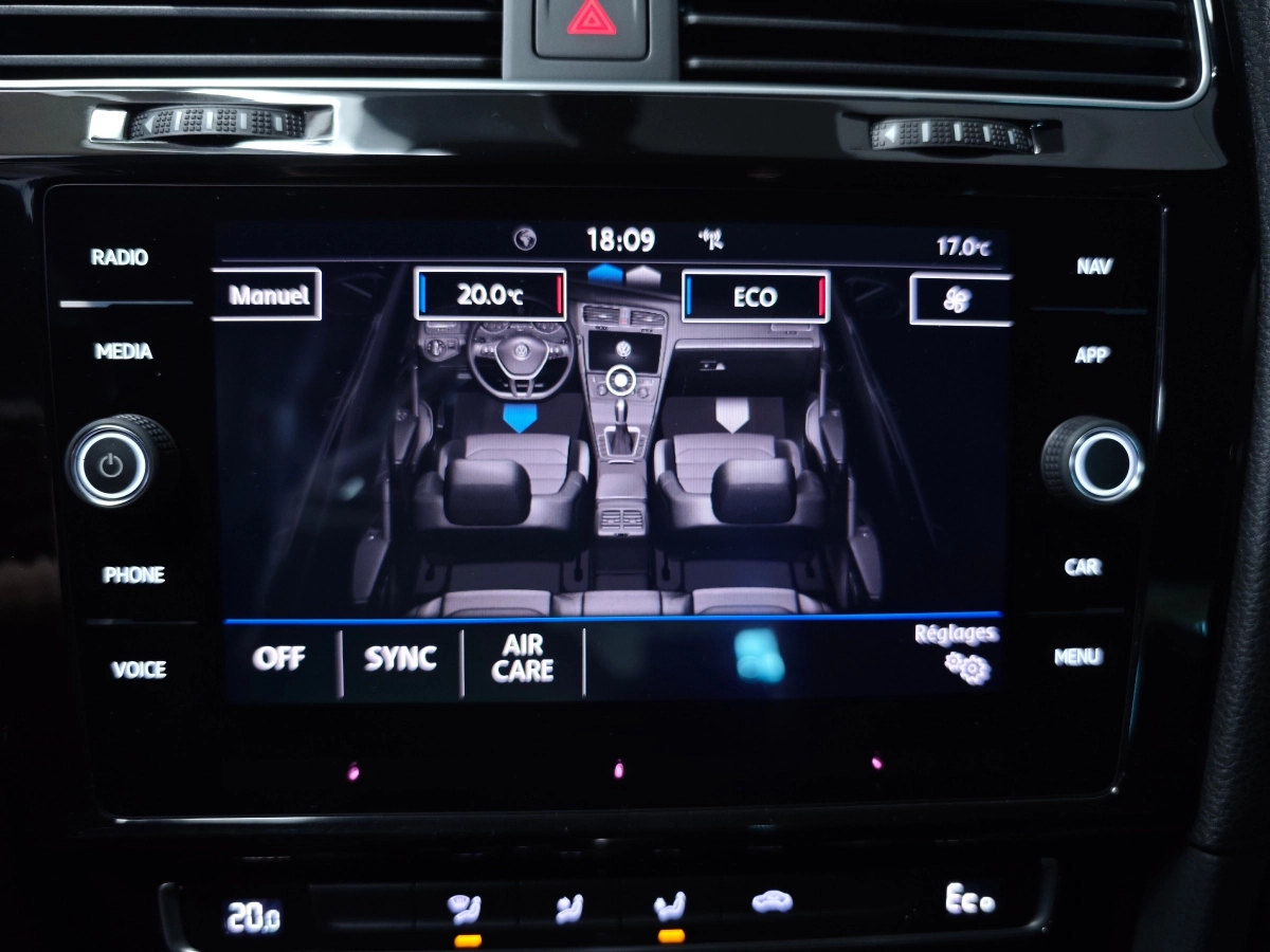 Volkswagen Golf - photo 21