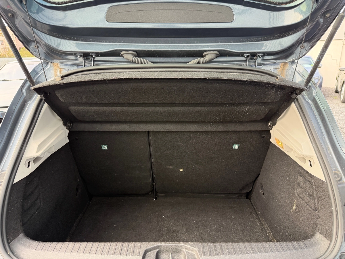 Renault Clio - photo 16