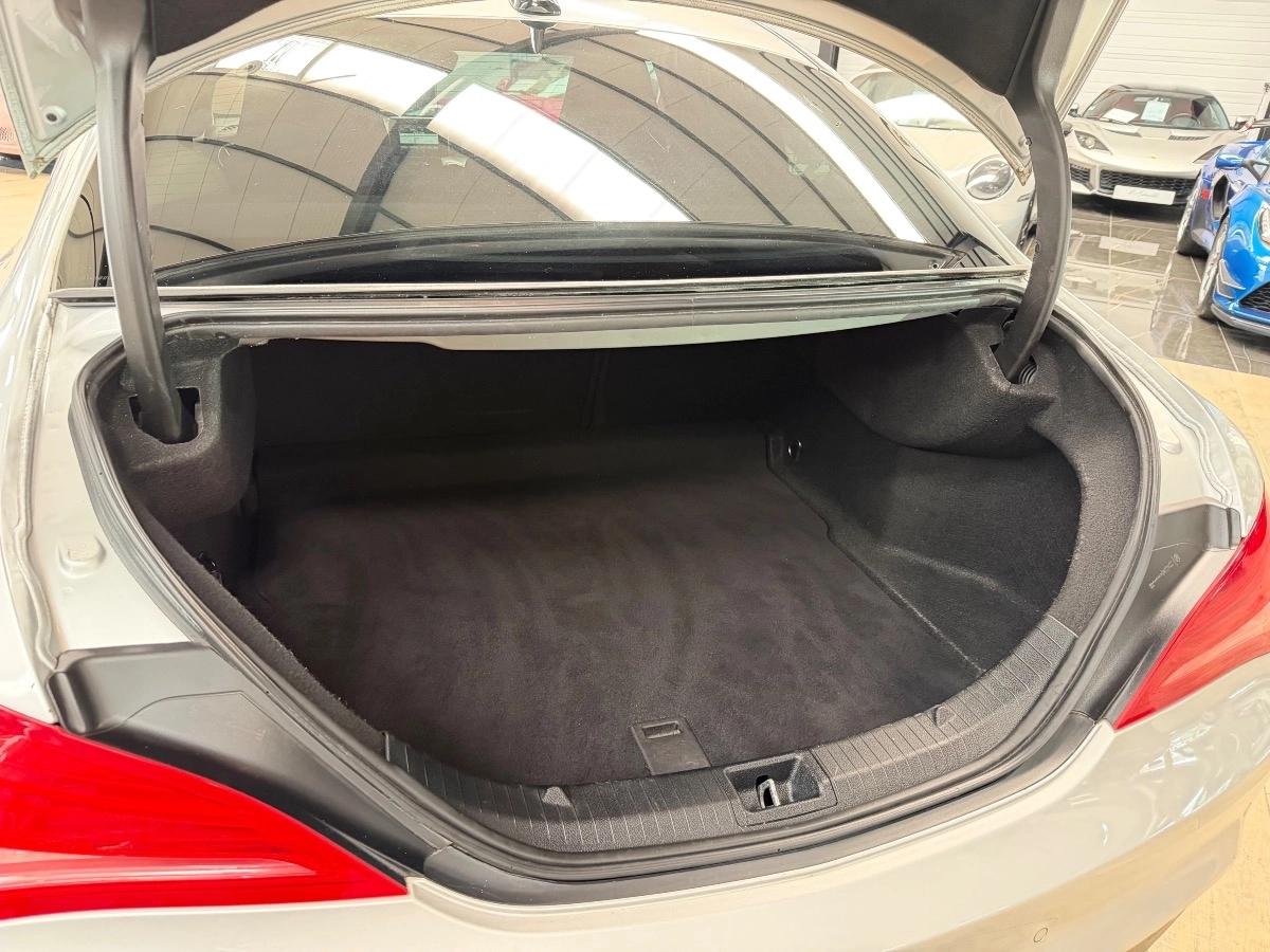 Mercedes Classe Cla 220 CDI 170CV 7G-TRONIC SENSATION CAM / FR