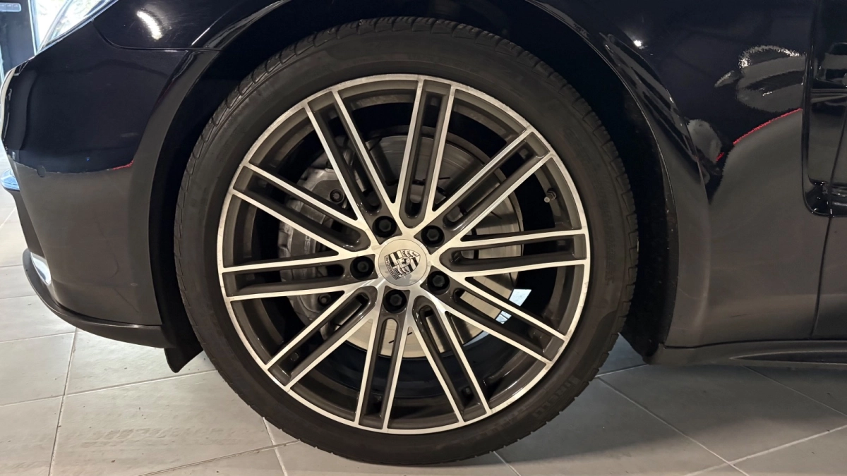 Porsche Panamera - photo 10