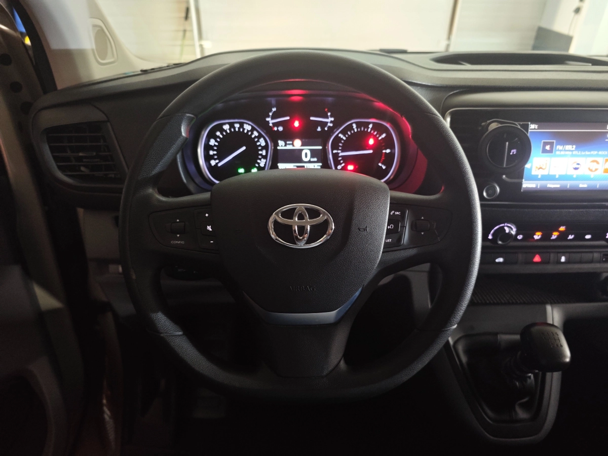Toyota Pro Ace - photo 8