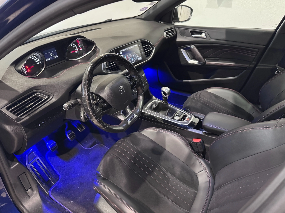 Peugeot 308 - photo 10