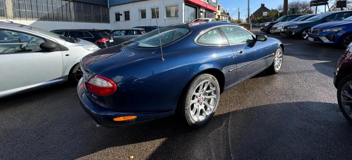Aperçu indisponible de Jaguar XK8