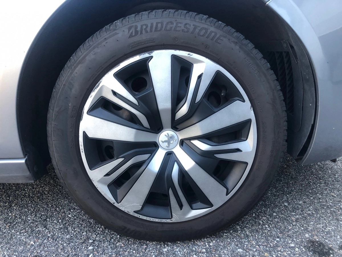 Peugeot 308 - photo 24