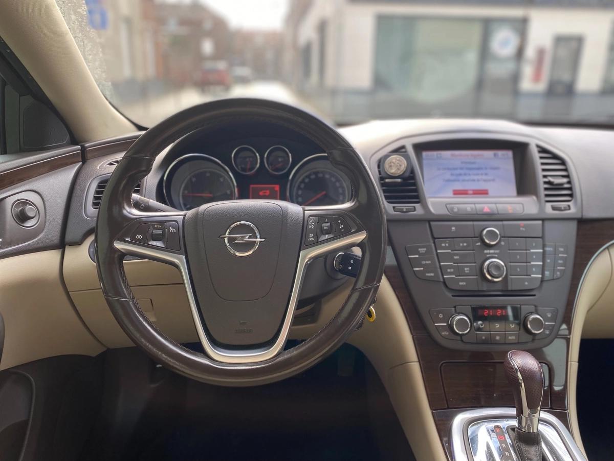 Aperçu indisponible de Opel Insignia