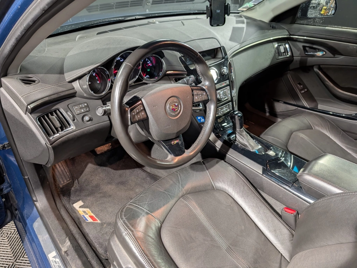 CADILLAC CTS V - photo 9