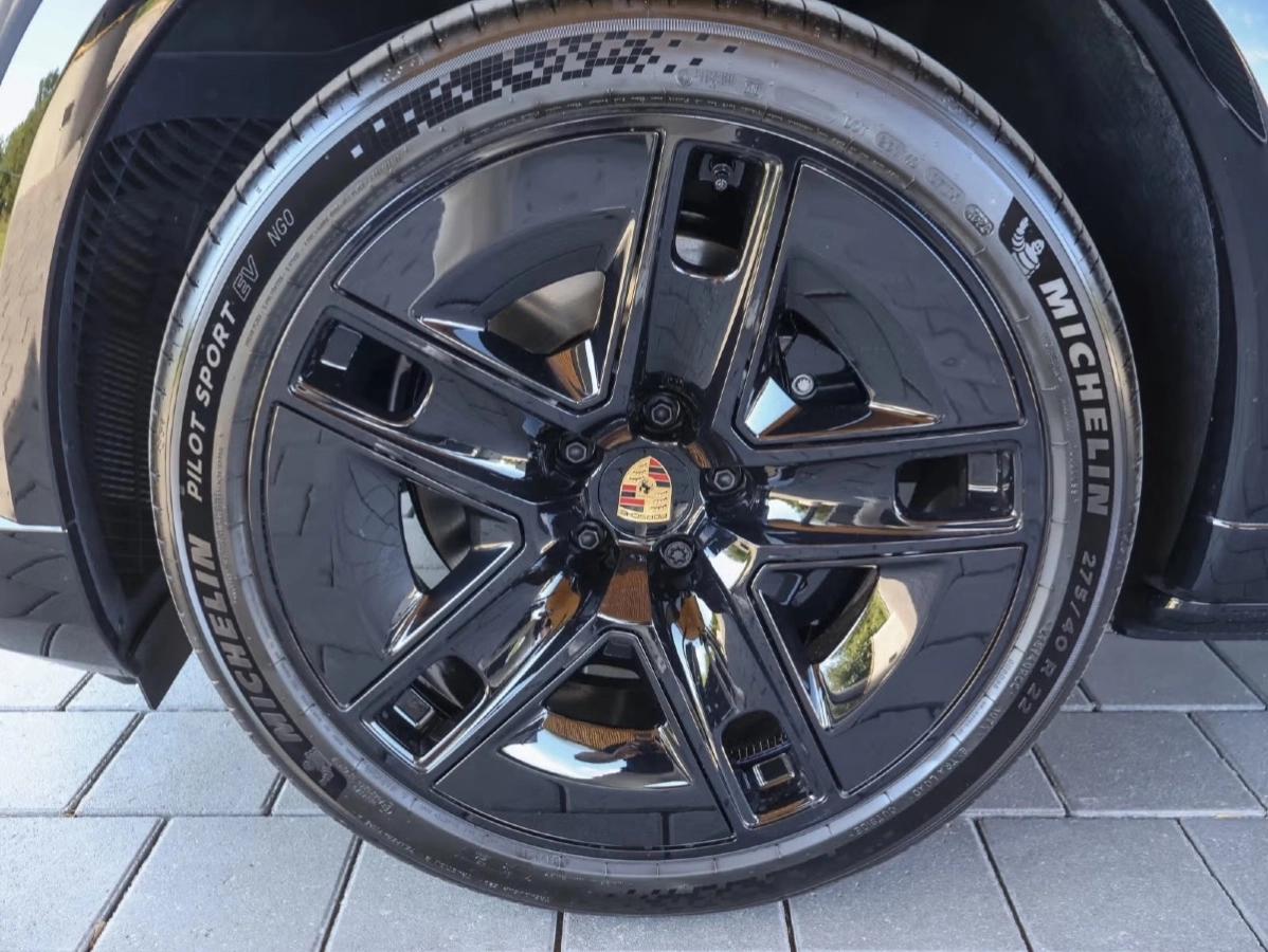 Porsche Cayenne S Coupé Electrique 666ch 655km WLTP Attelage/SportDesign/4r.dir/22“/Siège18+ventilé/Bose/HDMatrix/HU